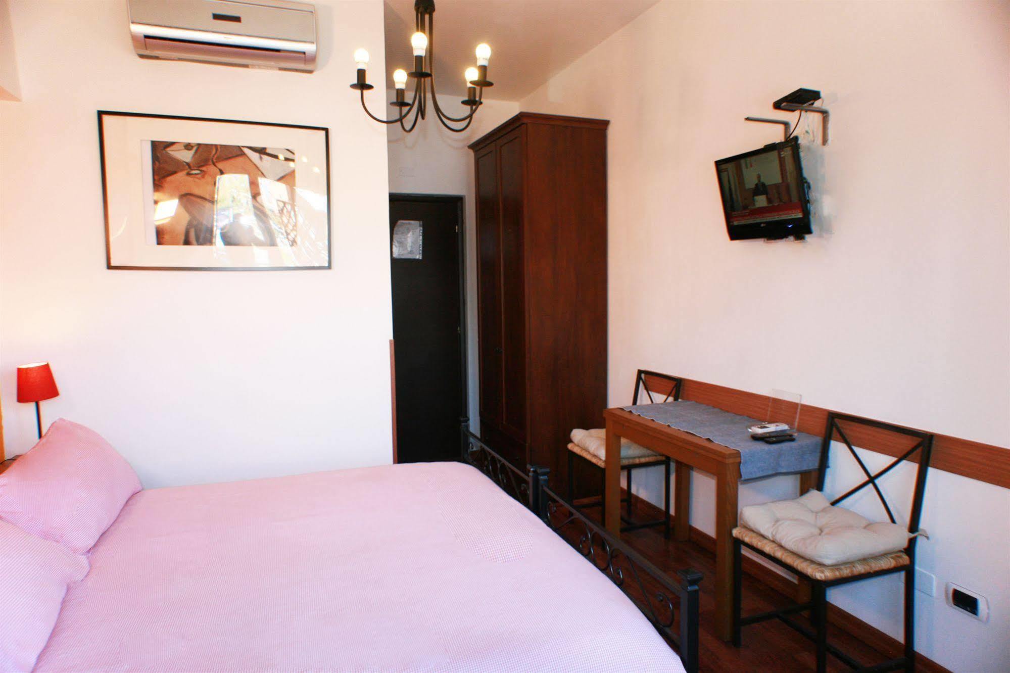 Lt Rooms Roma Exterior foto